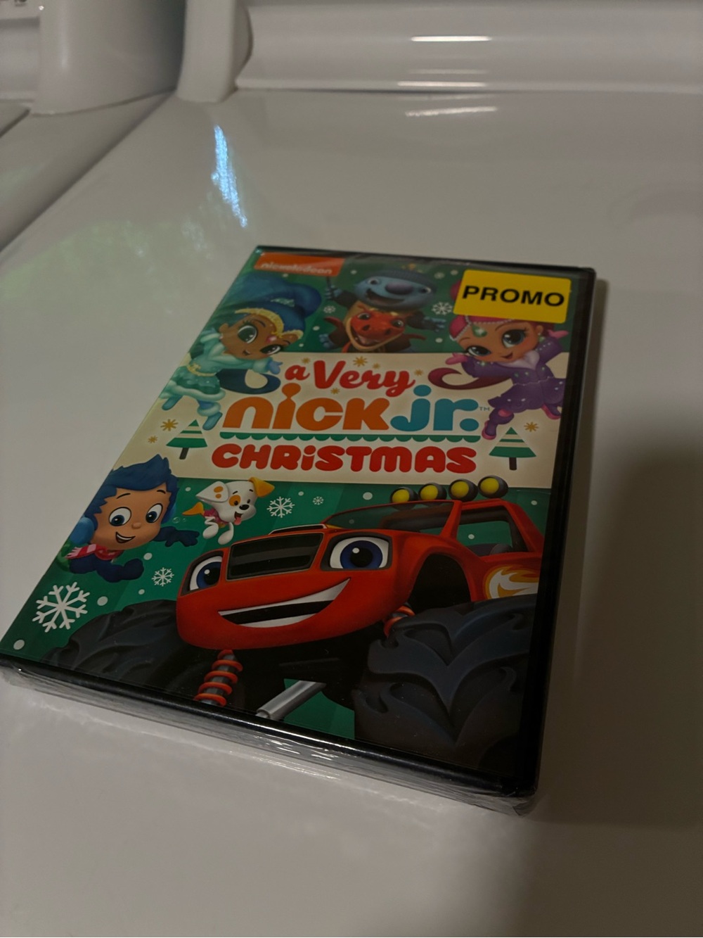 Nickelodeon Nick Jr. Christmas DVD - Red, Green, Blue